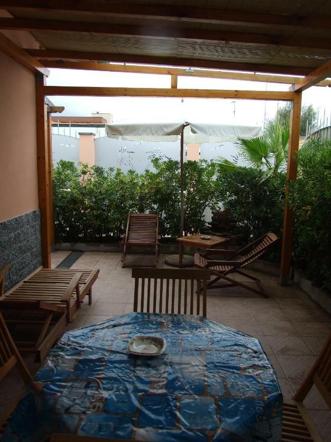 Le Case Del Sole Ventimiglia Exterior photo
